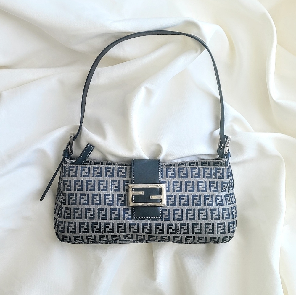 🦋FENDI BLUE & GRAY ZUCCHINO BAGUETTE🦋